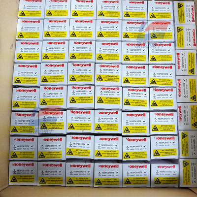 163PC01D75 أجهزة استشعار الضغط المرفقة على اللوحة 160PC سلسلة السيليكون مع تعويض التضخيم